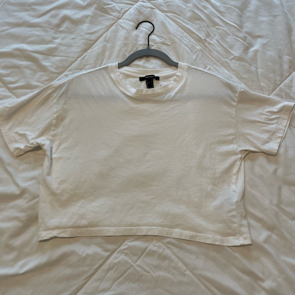 White boxy crop top